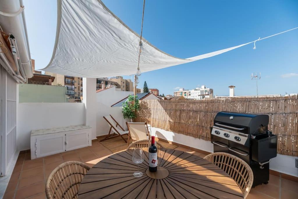Urban Charm Rooftop Apartment With Vista Malaga Exterior photo
