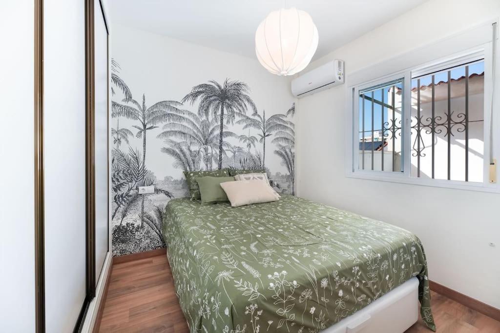 Urban Charm Rooftop Apartment With Vista Malaga Exterior photo